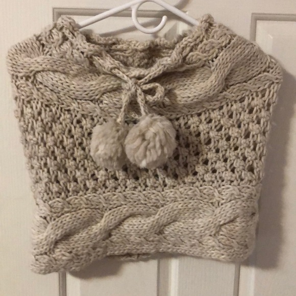 Mexx Knit Shoulder Wrap Scarf - Picture 5 of 9